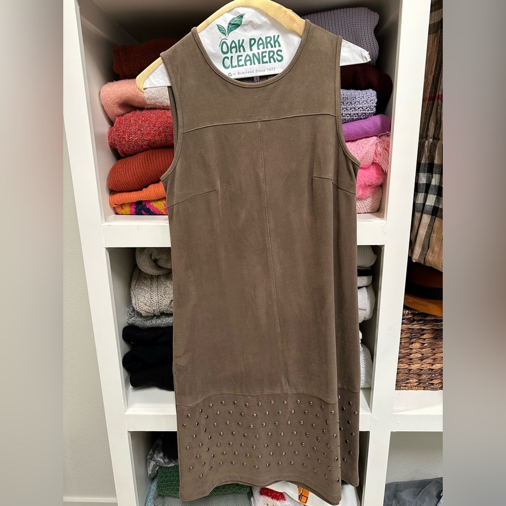 Brown suede-like dress size 4